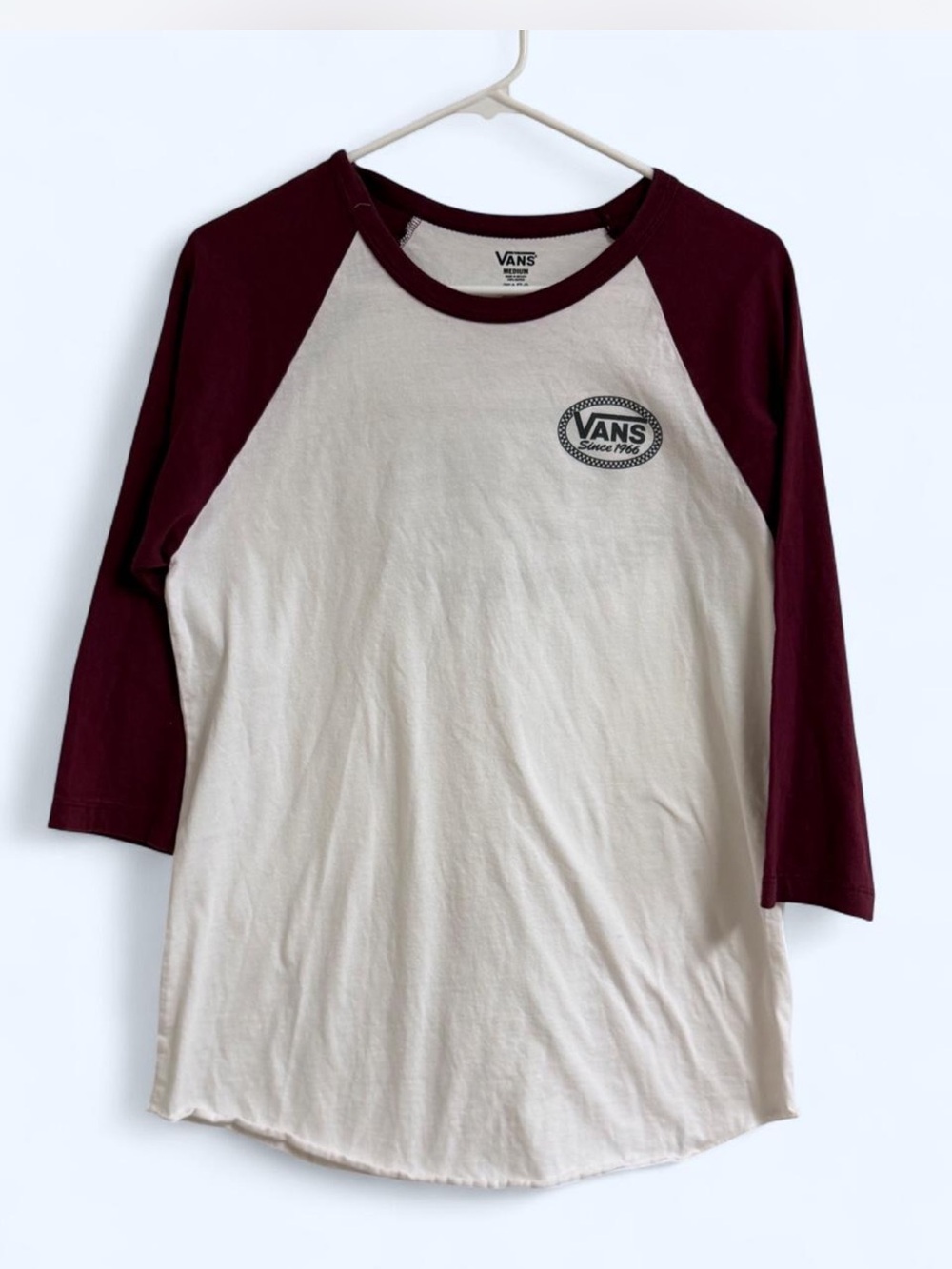 Vans Men’s Cream Baseball Raglan Tee with Burgundy Sleeves